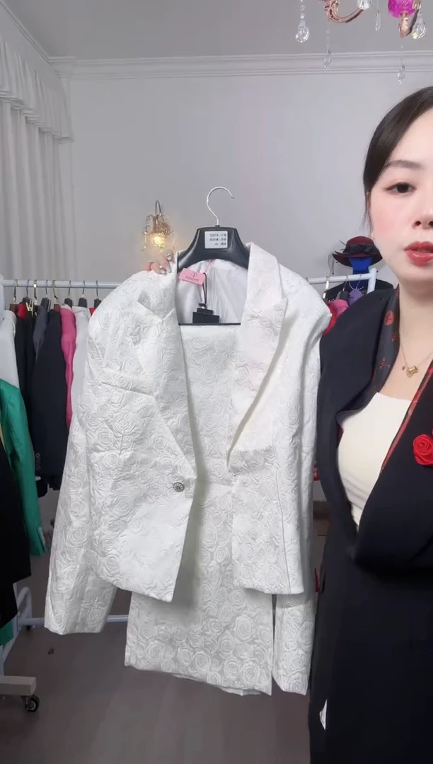 XL码喇叭裤套装（不退不换、高品质西装现货清仓处理）