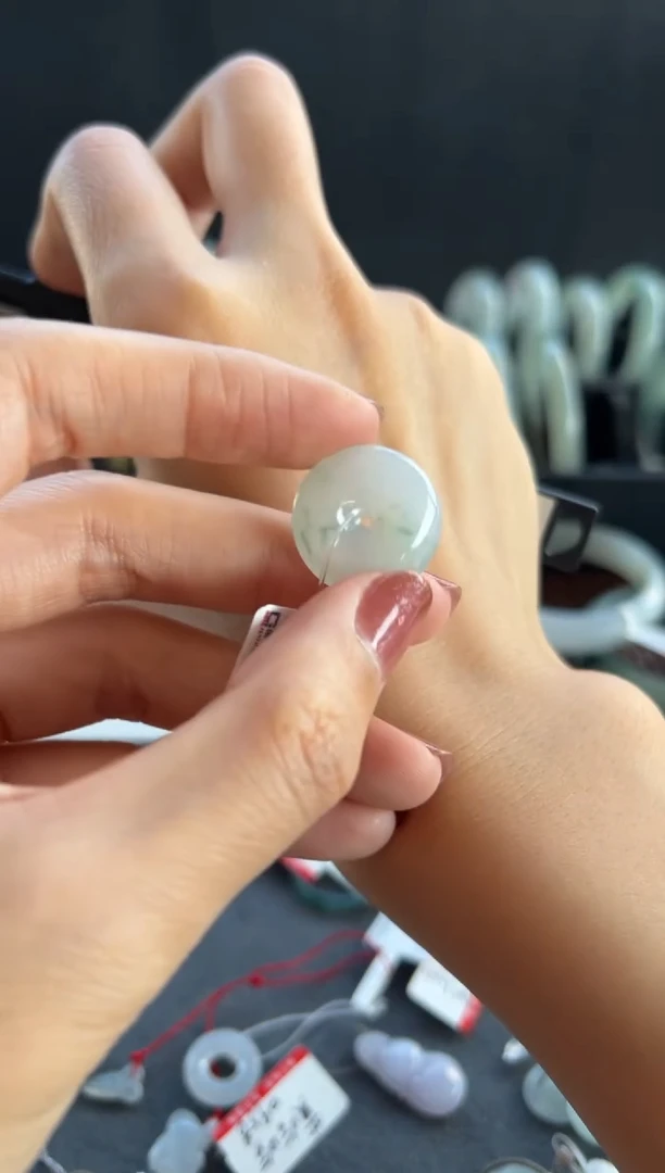 【闪购商品】翡翠吊坠(不含链)未镶嵌351号