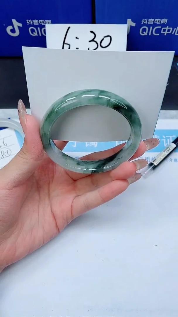 未镶嵌手镯石英质玉A35-60.5