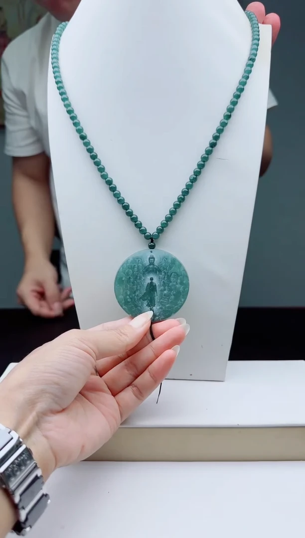 颈饰未镶嵌翡翠多样性发其一