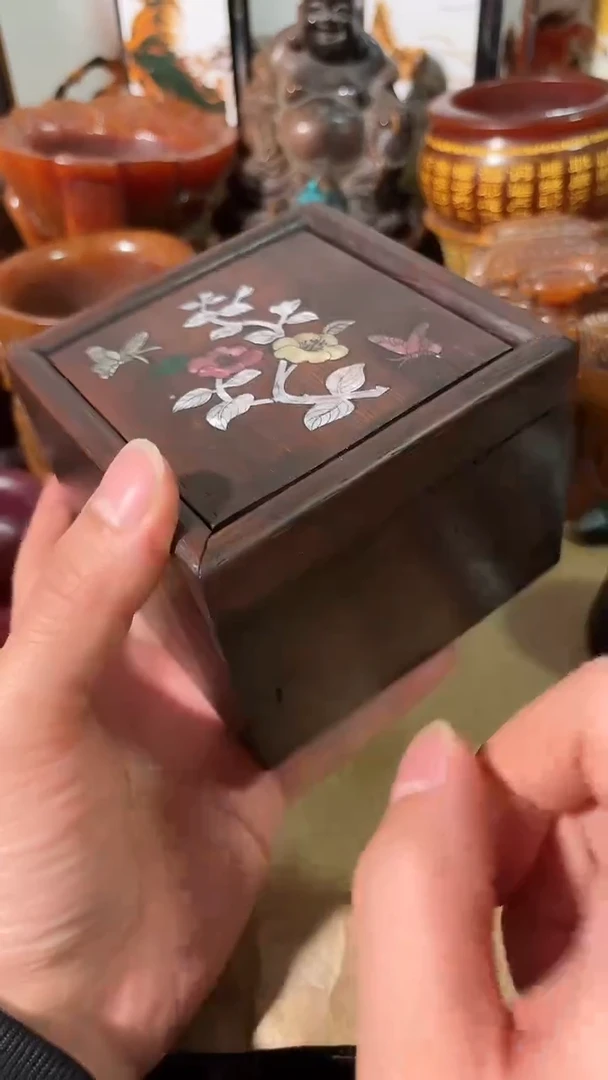 木如图所示闪购链接盒装手球