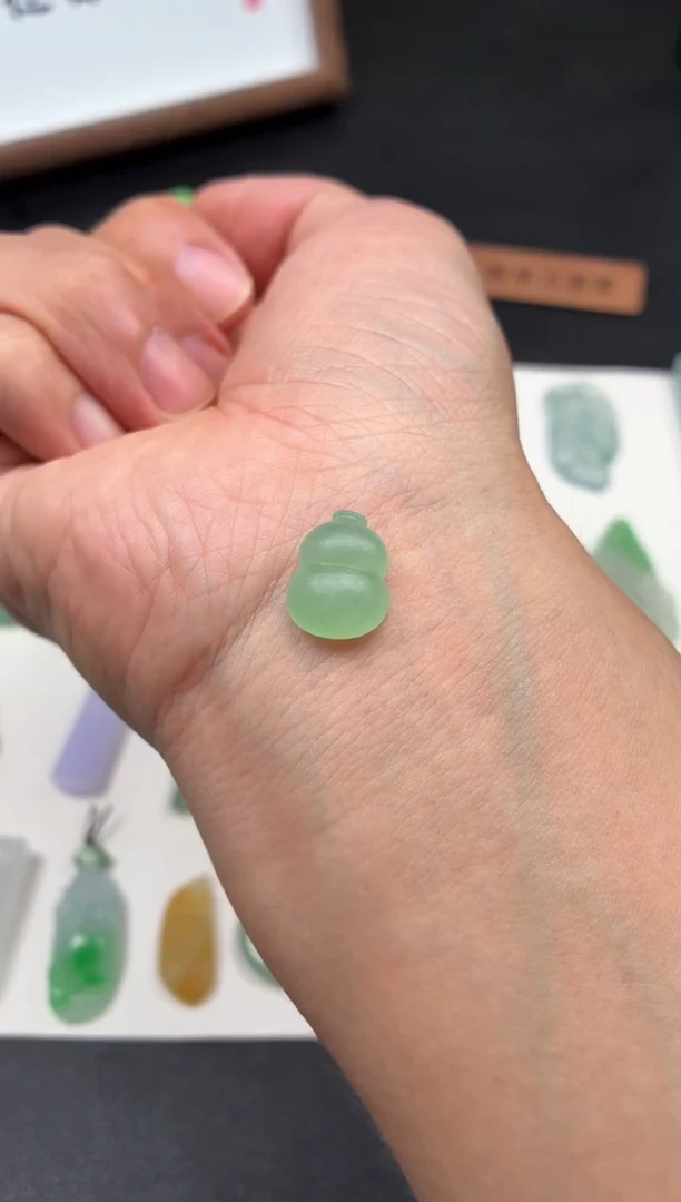 未镶嵌定制翡翠