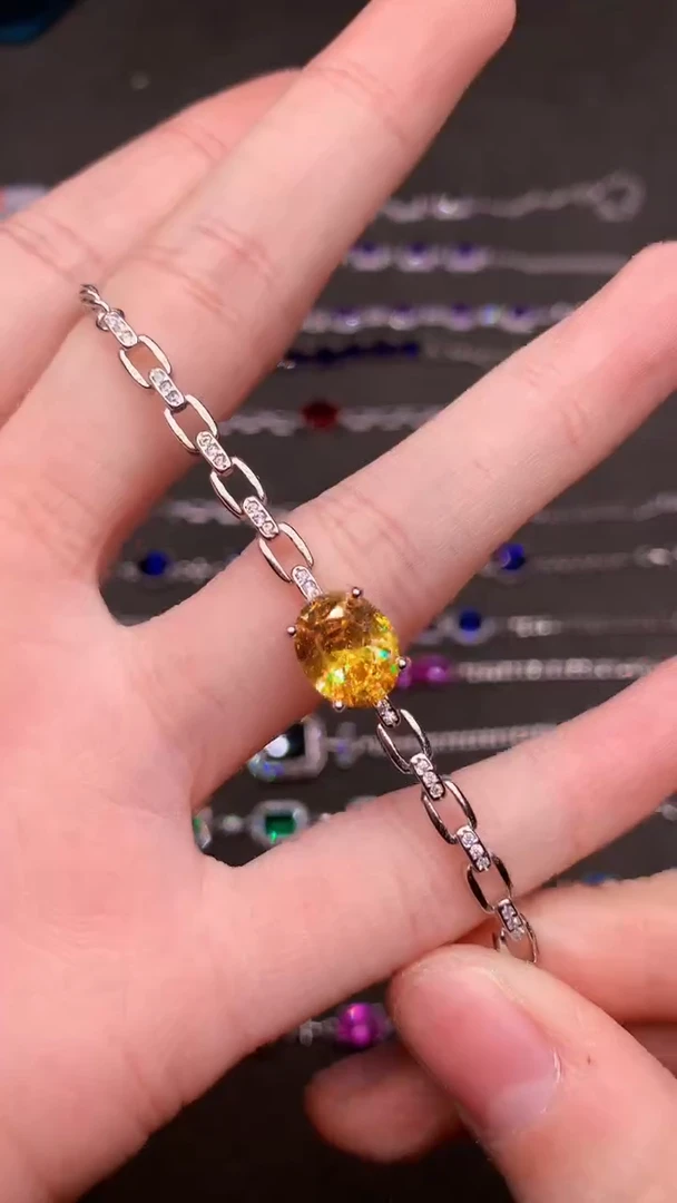【闪购商品】彩色蓝宝石手链银S925镶嵌........