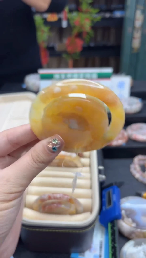 【闪购商品】石英质玉手镯未镶嵌503（54圈赠送镯心）