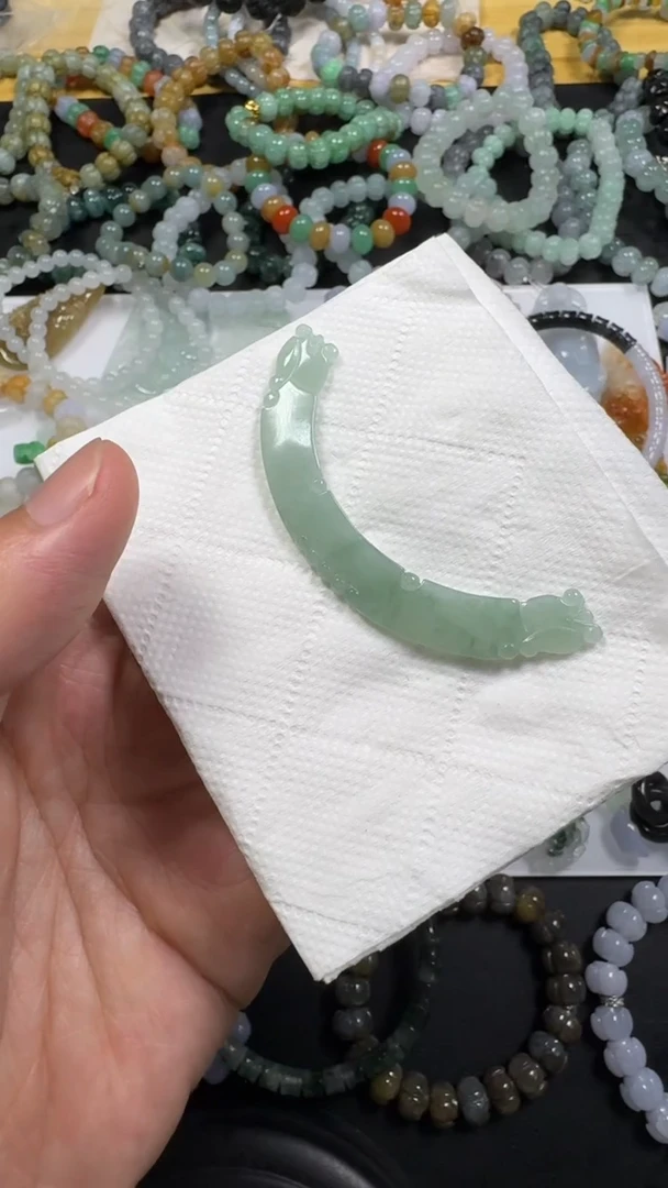 翡翠未镶嵌颈饰【闪购商品】 天然翡翠