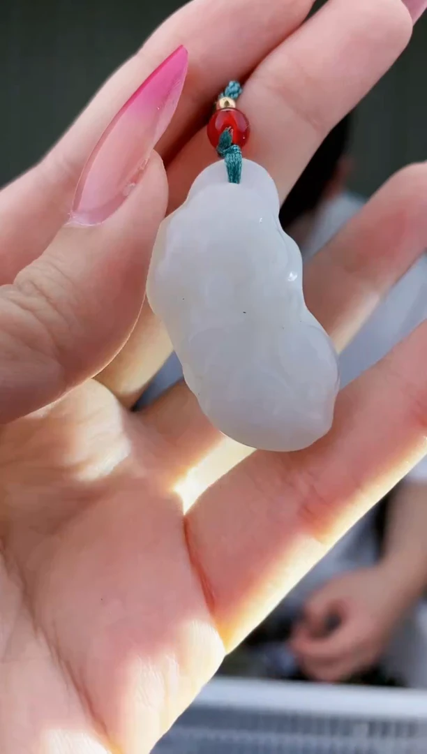 和田玉未镶嵌挂件拍一发一，多样性发货！