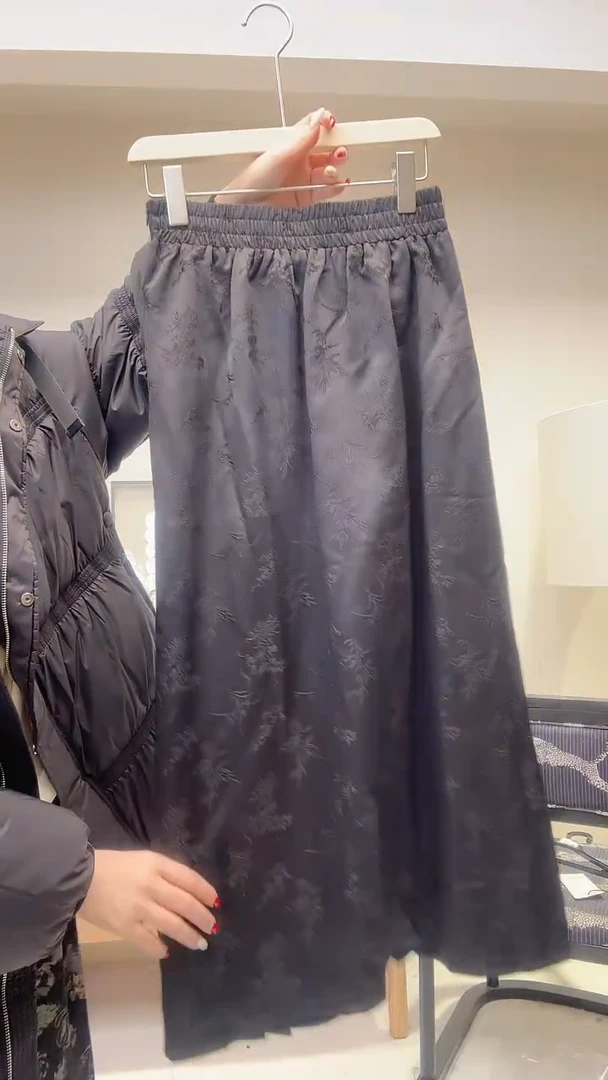 暗纹新中式半身裙