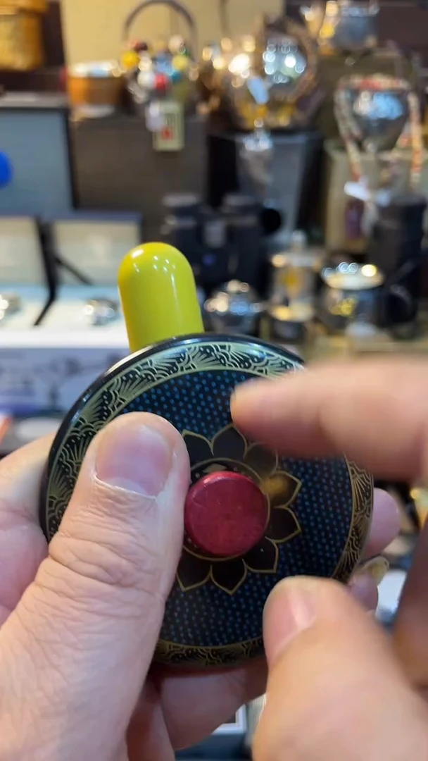 瓷片闪购商品 如图所示