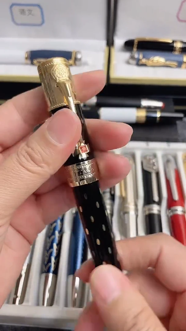 便携式君****咎AAA66667777