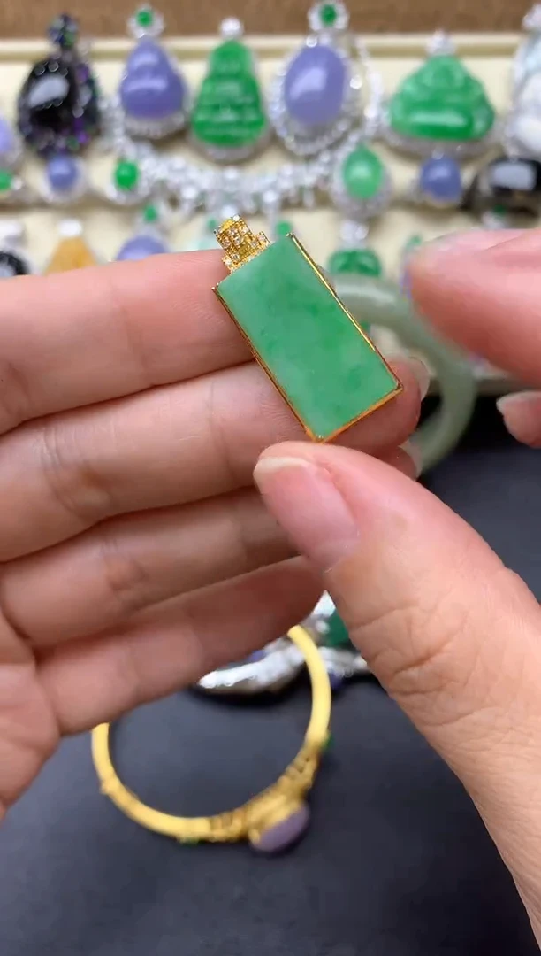 【闪购商品】翡翠颈饰18K金镶嵌392-中国好珍宝