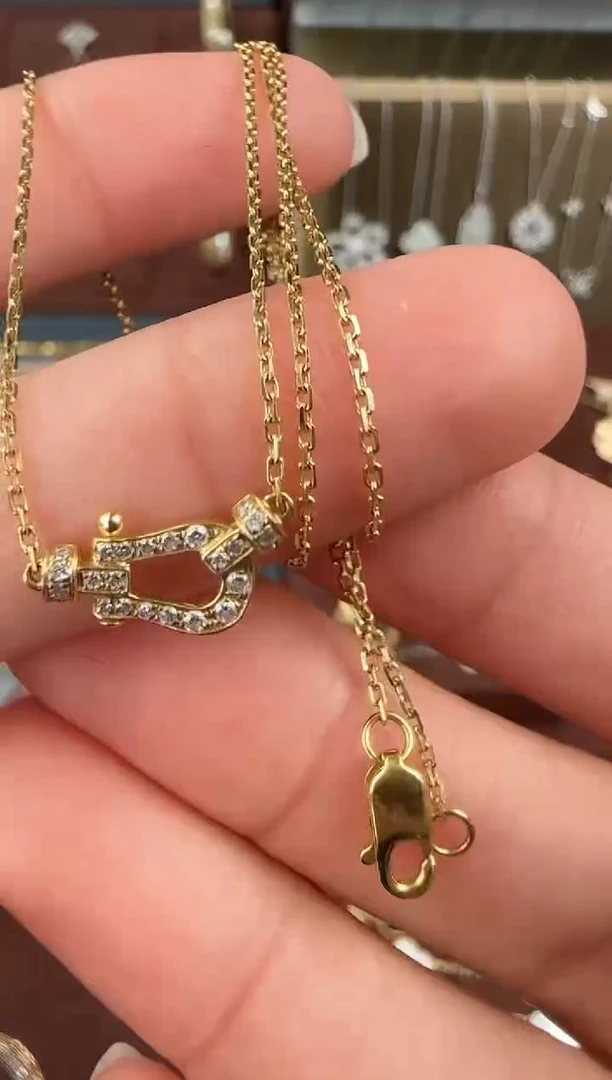 【闪购商品】钻石项链18K金镶嵌满钻马蹄扣项链