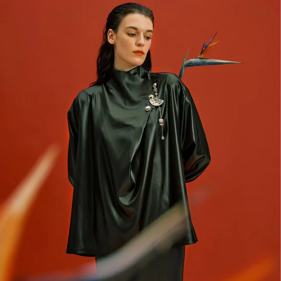 U.T新中式松弛感黑色上衣N076