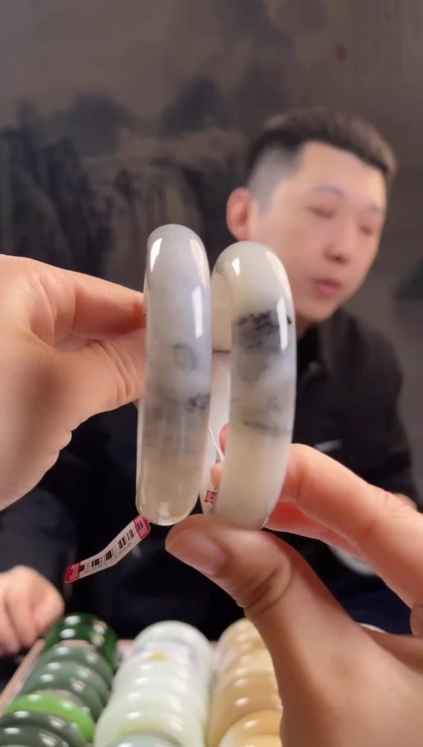 未镶嵌手镯和田玉60圈口多样性发货仅一条