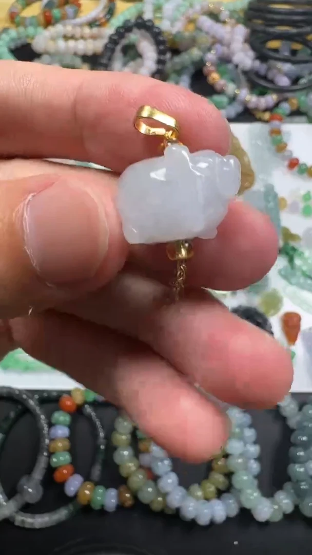 翡翠未镶嵌颈饰【闪购商品】 天然翡翠