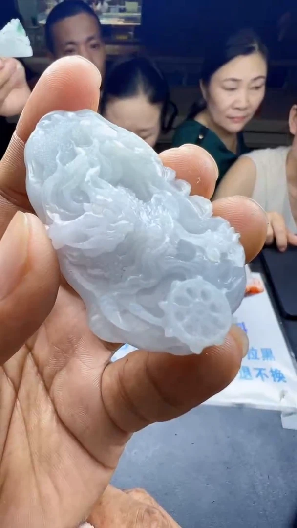 定制翡翠未镶嵌天然翡翠A货