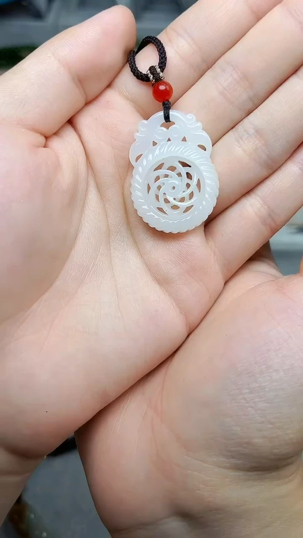 和田玉未镶嵌颈饰时来运转06