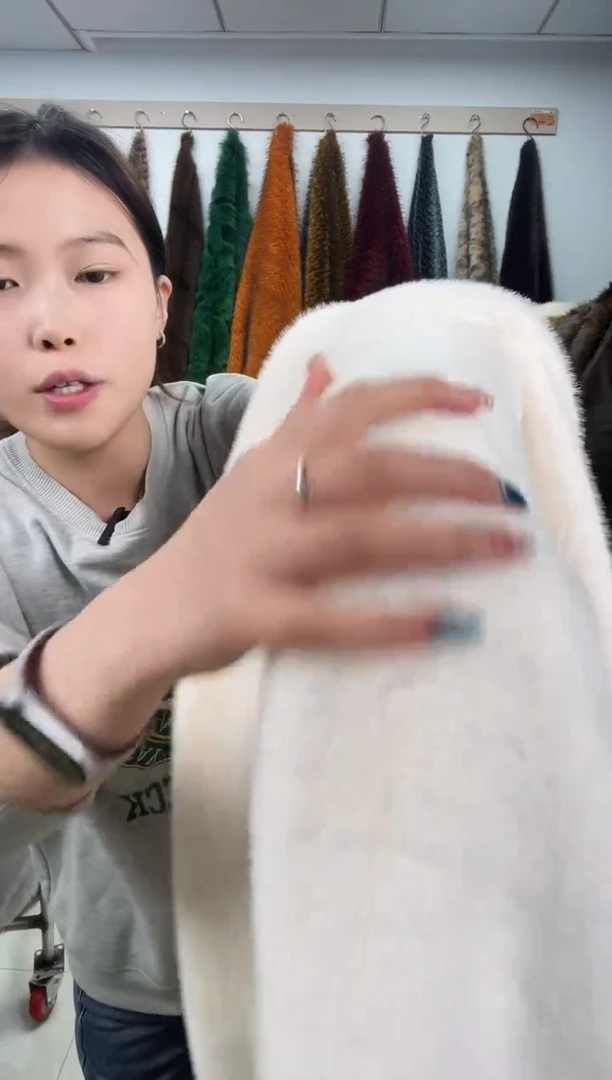 狐狸毛D054尺寸1.8*1