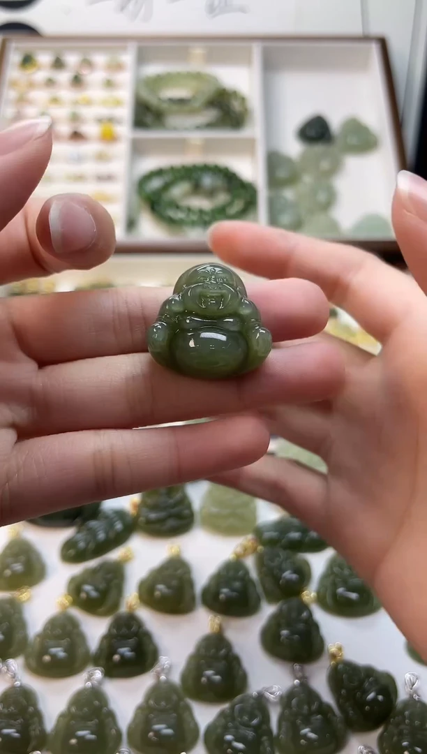 吊坠(不含链)未镶嵌和田玉吊坠(不含链) 未镶嵌 和田玉