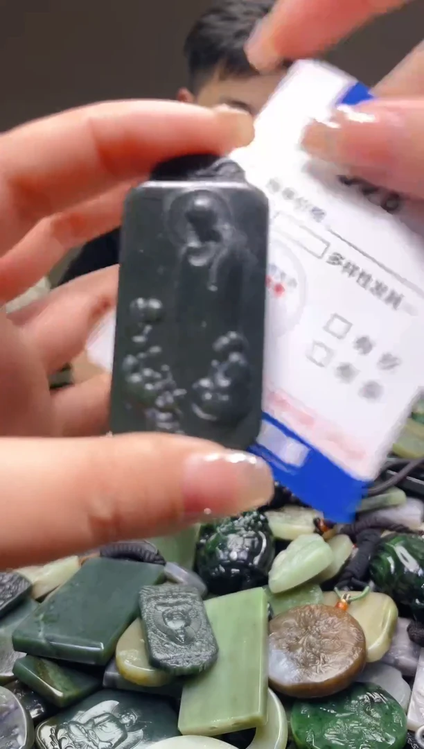 颈饰未镶嵌和田玉308