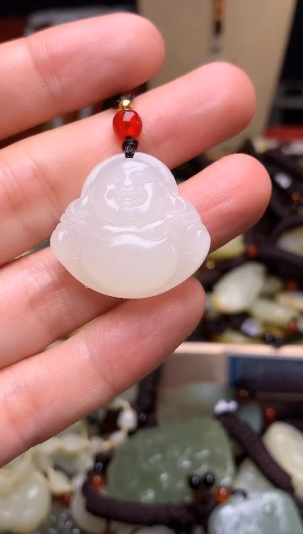 玉新疆料青海料清水吊坠