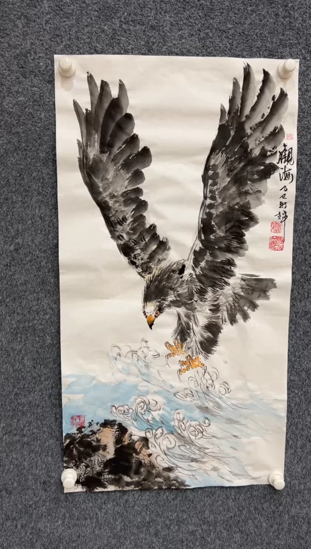 国画颜新辉-三尺竖白宣-飞鹰