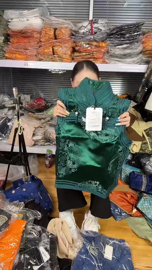 绿色重工马甲 L码 105-115斤