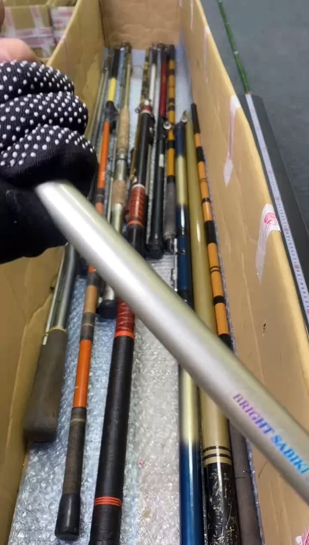 阳****仔孤品微遐思加10元发顺丰慎拍