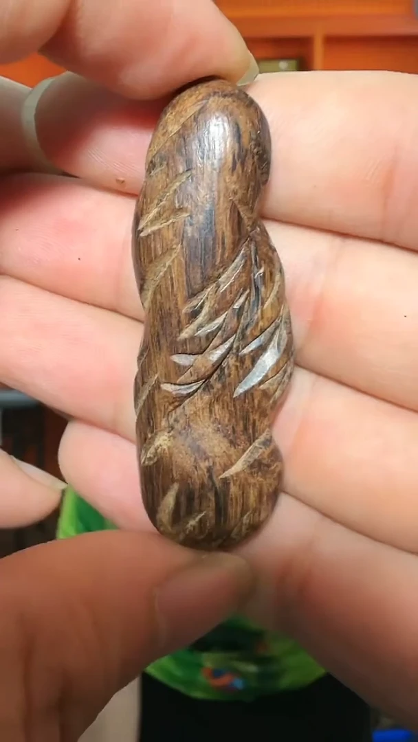 沉香吊坠32号太湖石9g+多样性发一