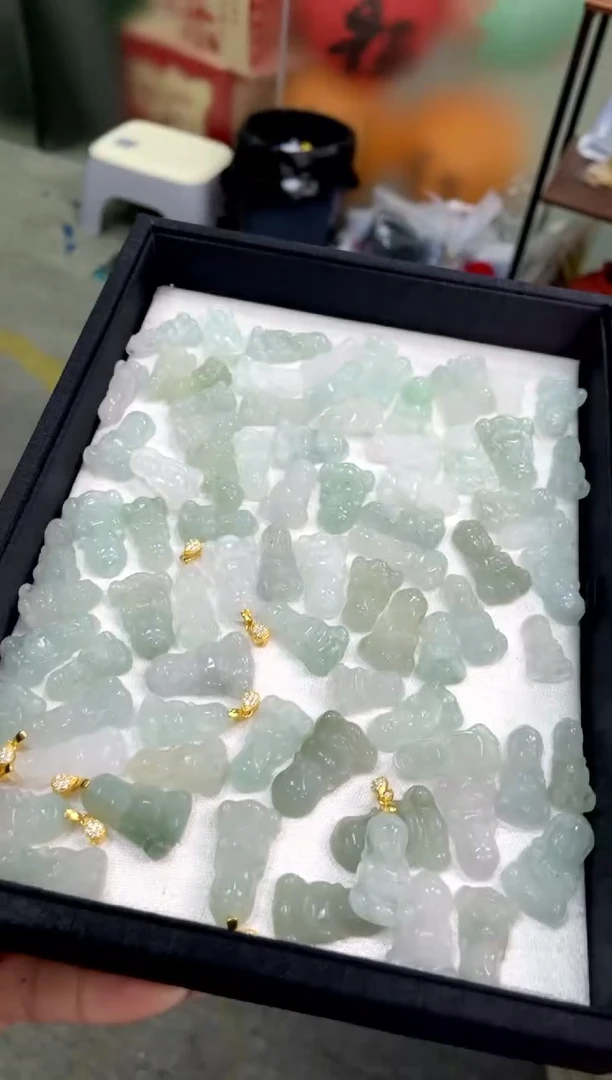 【闪购商品】翡翠吊坠(不含链)银S925镶嵌宝宝佛多样性发货发一件