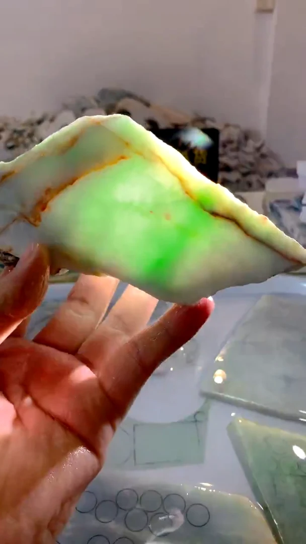 翡翠未镶嵌颈饰缅甸A货翡翠538