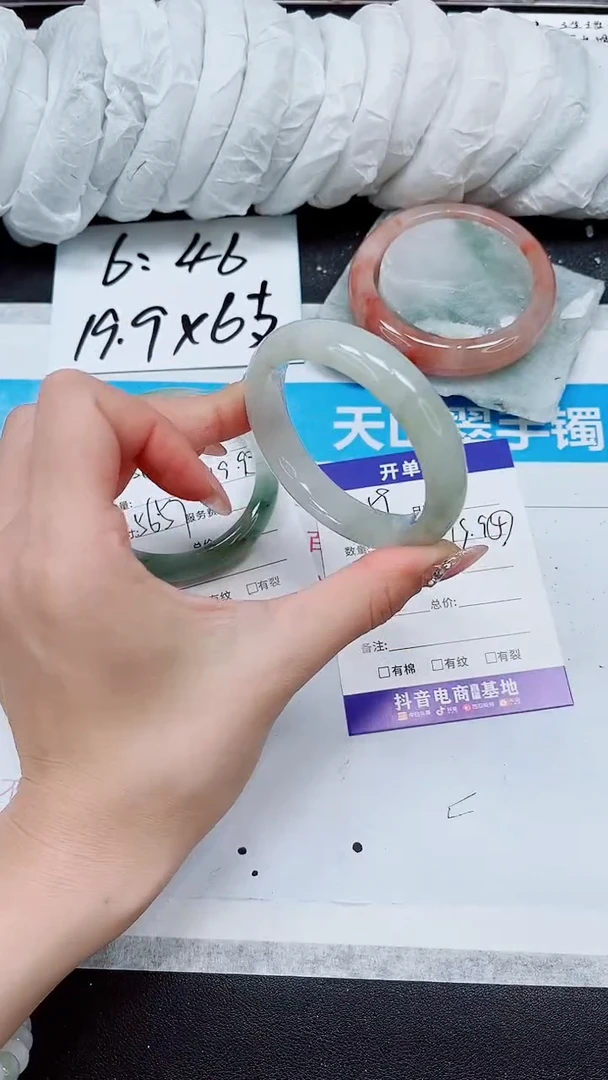 【闪购商品】石英质玉手镯未镶嵌A59-51/52/53