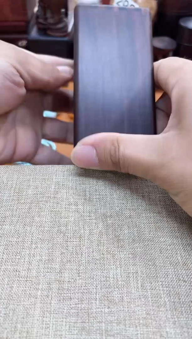 木582大红酸枝盒子有裂