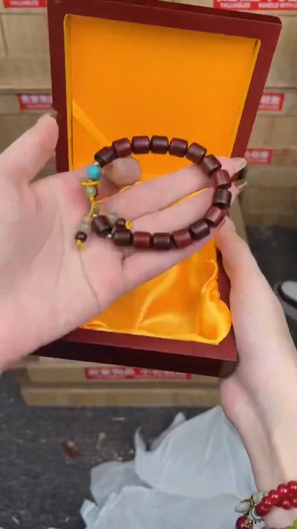 甄得帅文玩阁血檀链接@@sp009