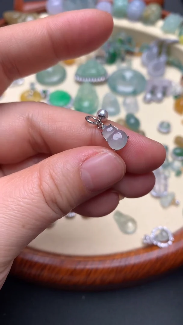 【闪购商品】翡翠颈饰银S925镶嵌翡翠镶嵌葫芦