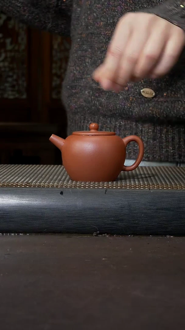 【闪购商品】紫砂茶壶赵庄朱泥 苹果 140cc 023