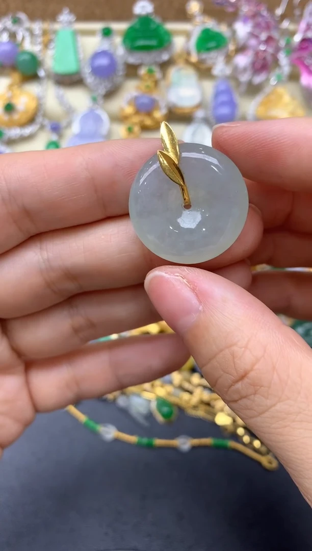 【闪购商品】翡翠颈饰18K金镶嵌131-中国好珍宝