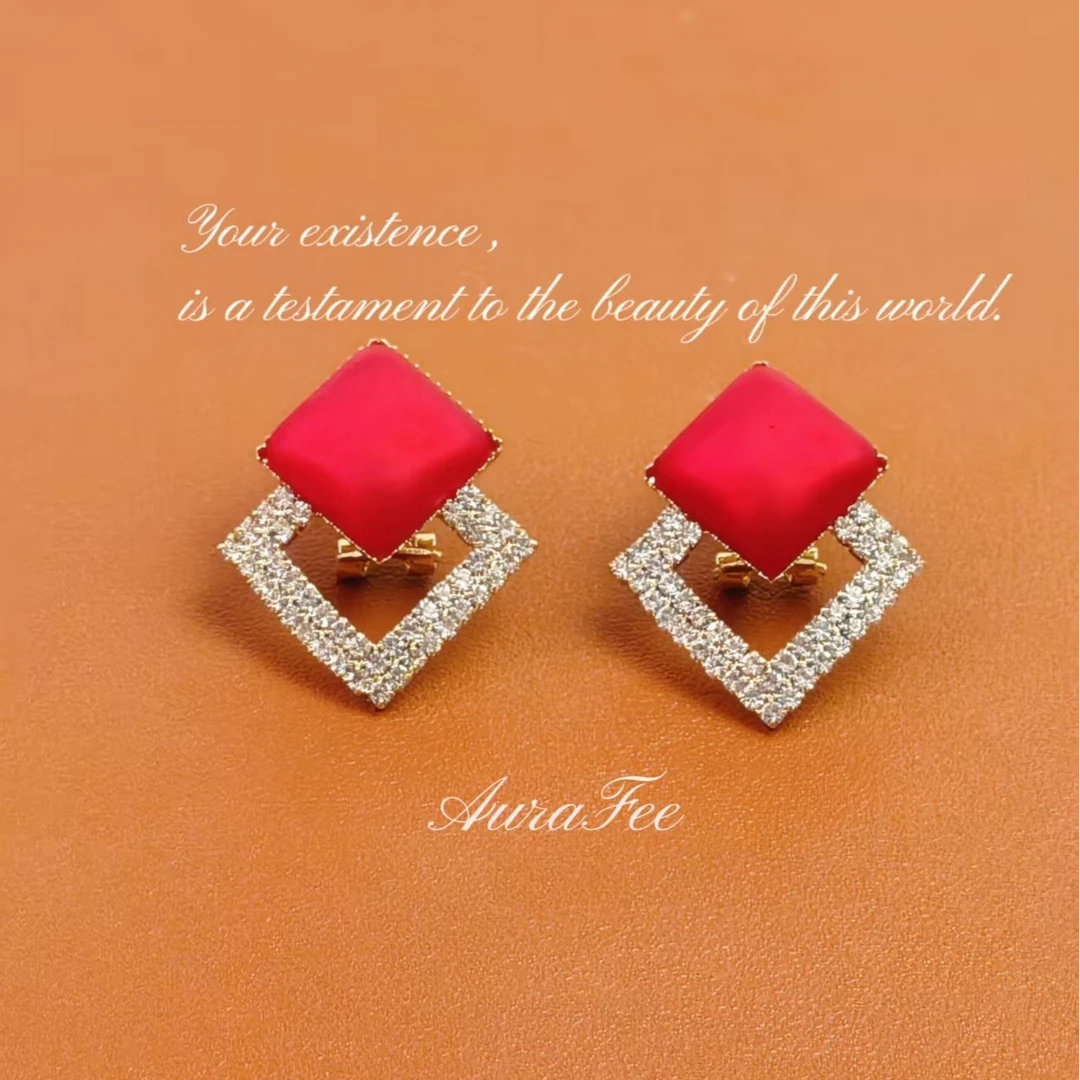 铜合金耳饰 珠光永恒/新款高级感轻奢菱形耳环气质耳扣/K034