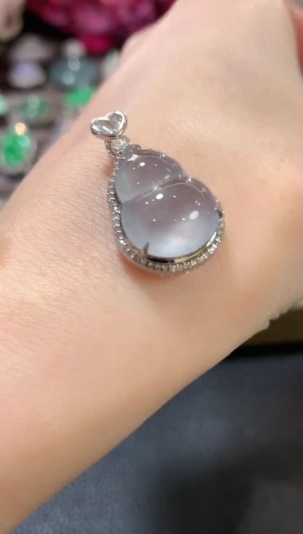 吊坠(不含链)18K金镶嵌翡翠a93