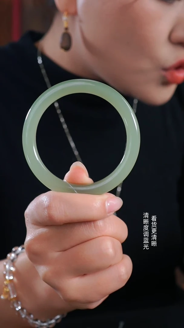 未镶嵌手镯和田玉晴水手镯56.3圈口