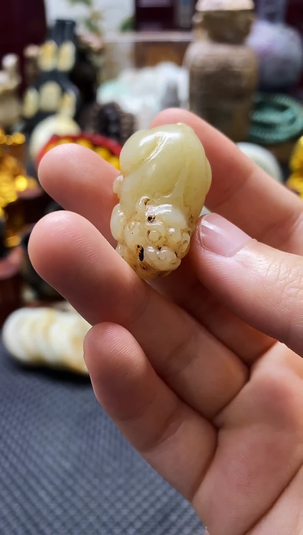 未镶嵌和田玉挂件貔貅