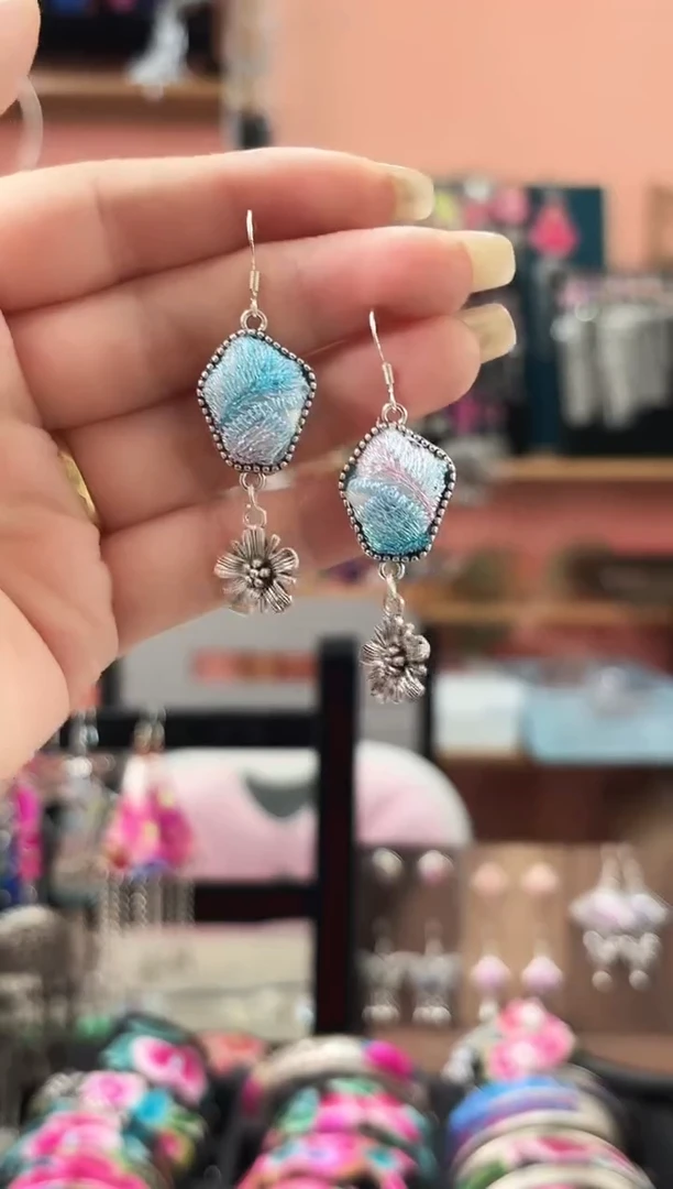 织绣艺枝独绣手工饰品71