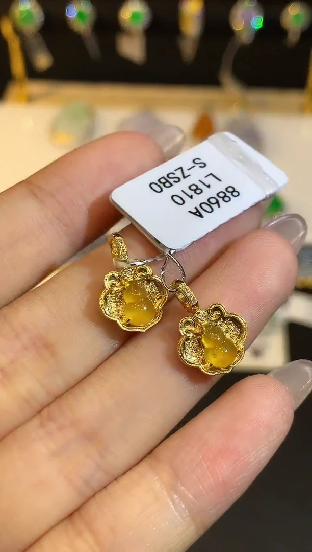 翡翠18K金镶嵌吊坠(不含链)L1810多样性发其一