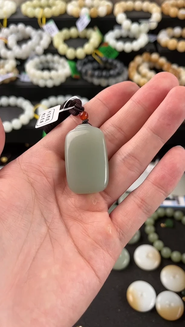 【闪购商品】和田玉无事牌未镶嵌且末青白无事牌微色差