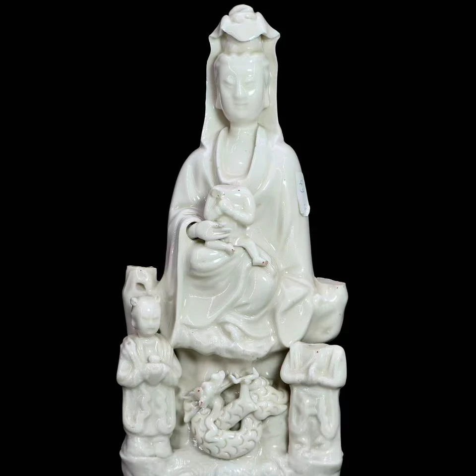 82:清德化窑观音造像