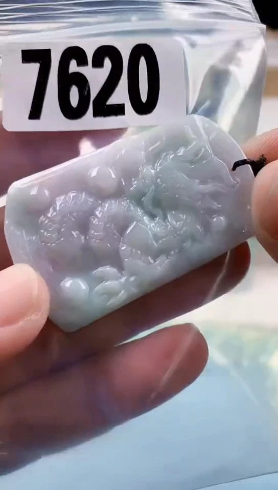 【闪购商品】翡翠挂件未镶嵌天然翡翠吊坠挂件