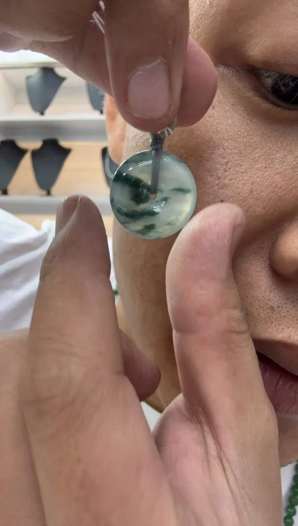 颈饰未镶嵌翡翠天然翡翠A货孤品一件