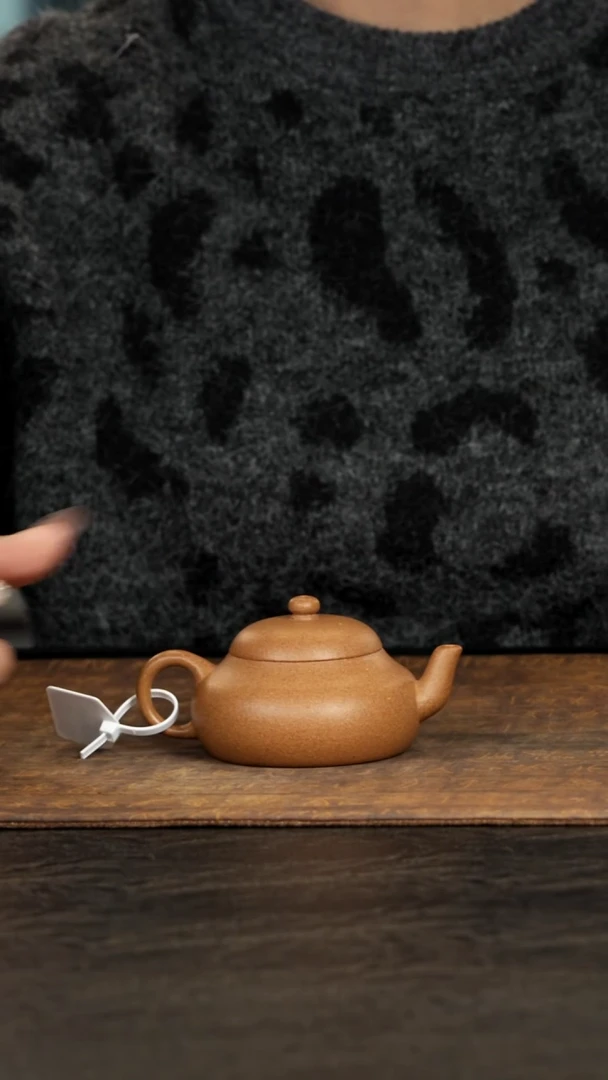 茶壶紫砂120cc冷金黄君德