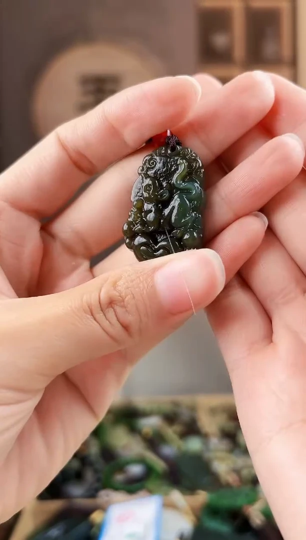 颈饰未镶嵌和田玉拍一发一，多样性发货