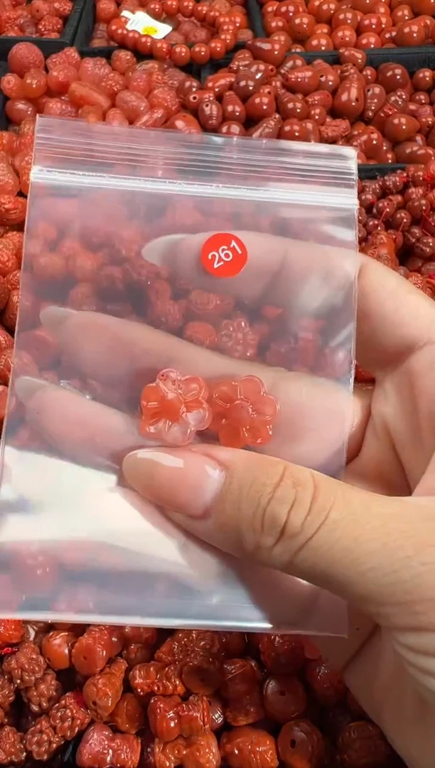 颈饰未镶嵌南红玛瑙1