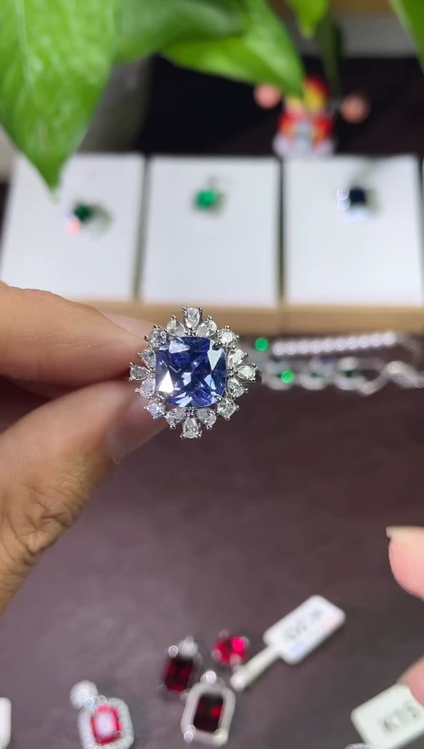 合金合成钻石蓝宝戒指